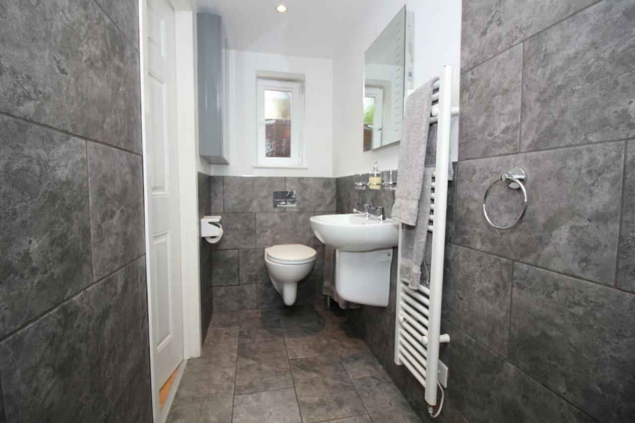 Beautiful Modern Apartment In Bath Ngoại thất bức ảnh